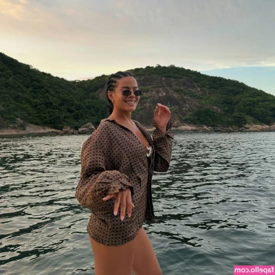 Bella Campos [ bella-campos ] - I love taking my clothes off for you😈