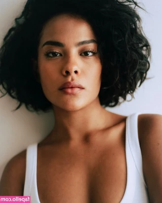 Bella Campos [ bella-campos ] - Some Mornings, you need to just wake-up in it.. 😩🙀😤  It’s