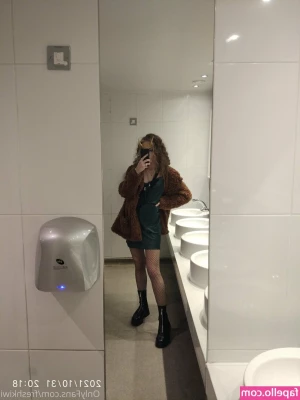 freshkiwi - i can’t believe i did this 🤭 i played with my cute pussy until i