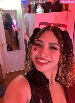 Uffemily - Pick my new hair dye color! 🥰 Once filled, it's gone!   I'll send