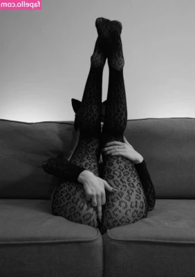 Sorabi - DM me for my exclusive content 😍