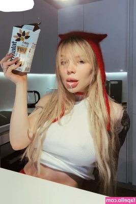 Sorabi - Listen to how wet my pussy gets when I play with her
