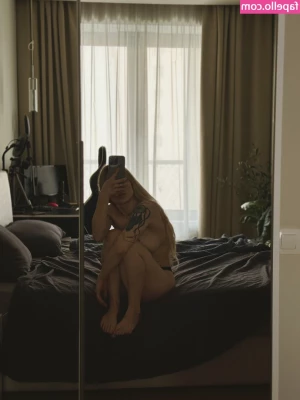 Sorabi - Dance with me and spank my ass