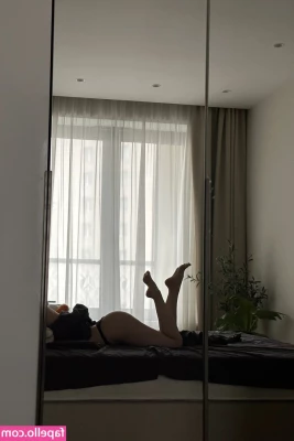 Sorabi - Ass view of a bbw ball sucker at work