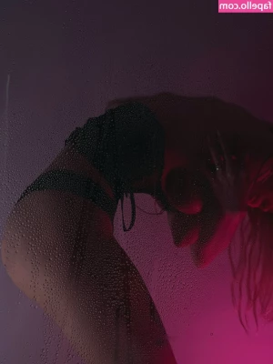 Sorabi - Don t you love to watch me stretch my tight  wet pussy  DM me I will
