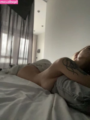 Sorabi - New cumshot vid! I hope you like my autumn-y background! I thought it