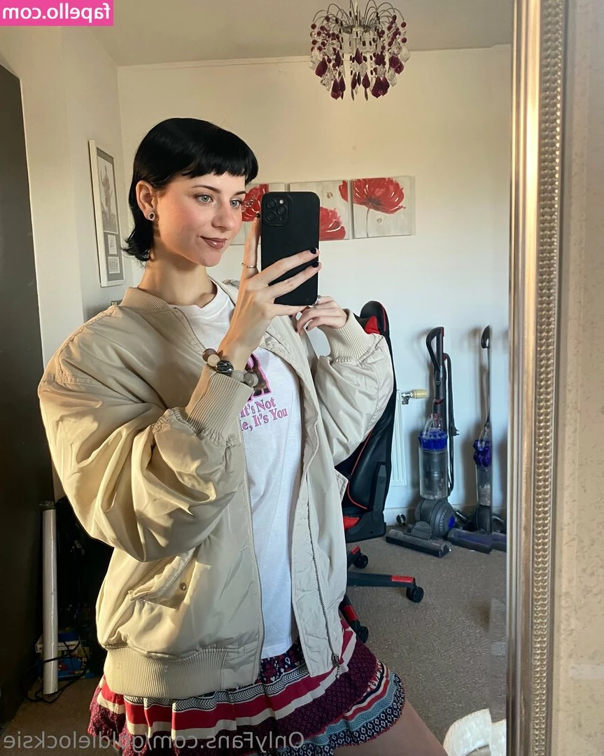 goldielocksie - Do you like my new nails?
