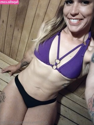 sexy.lexi.666 [ sexy-lexi-666 ] - COMMENT 1  2  or 3 to get that video in YOUR INBOX    1  Pussy Play 