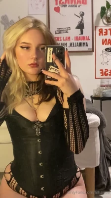lilhaiilee - Begging for your cum in my mouth! POV dirty talk, kneeling in front
