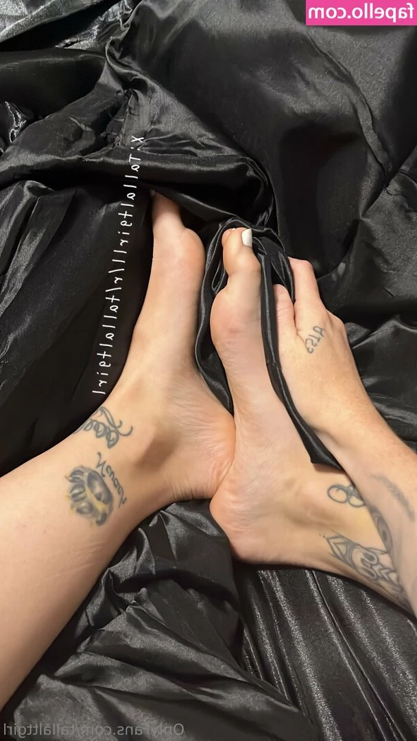 tallalttgirl - There's something so sexy about PVC right?😏😜