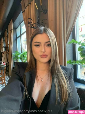 yanaabeautifulgirl - I been trying to get this sexy dl dude ever since he started