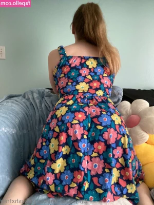 blondekushxfree [ blondekushxfree-1 ] - Come do your morning stretches with me
