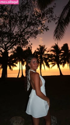 Gianina Paolantonio [ gianina-paolantonio ] - Lookin purdy in the shower