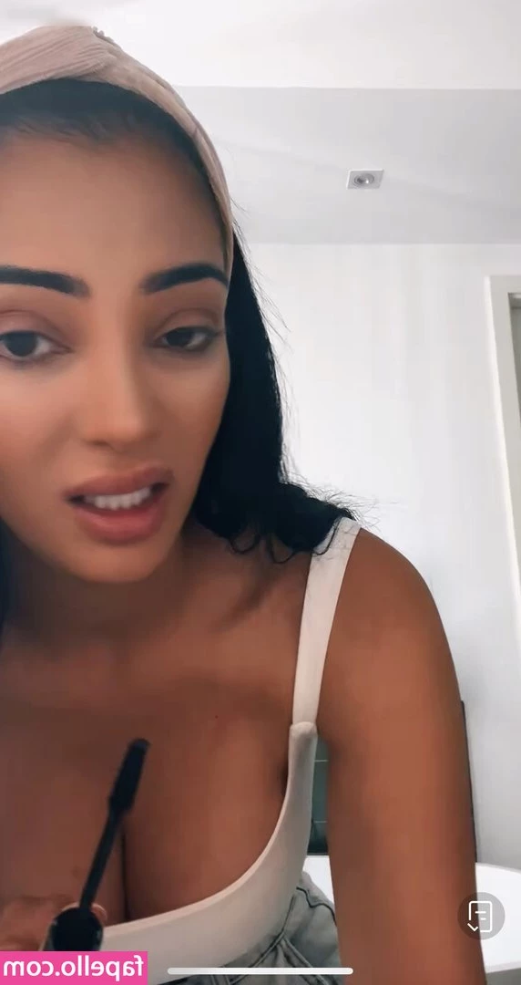 Dilara Kruse [ dilara-kruse ] - Meow