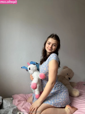 Malá Holčička [ mal-holika ] - Avaliable now 😈​😈​😈​😈​ 