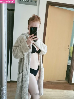 kirbybunny2023 - Do you reckon you can handle me trampling your dick? 😈🦶