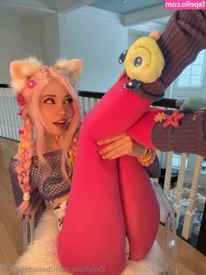Belle Delphine [ belle-delphine-11 ] - sexy discount going on my skype calls babe