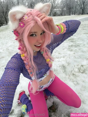 Belle Delphine [ belle-delphine-11 ] - Tell me an embarrassing memory you have in the bedroom😅 I wanna