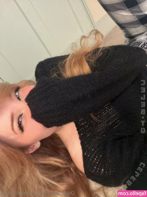 Belle Delphine [ belle-delphine-11 ] - How about them toes !!