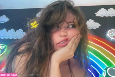 Belle Delphine [ belle-delphine-11 ] - Can we get 20k likes on this page?! Please show your appreciation by