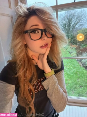 Belle Delphine [ belle-delphine-11 ] - Episode #31 - Length 26 minutes - Tip $6 for full video Yoga