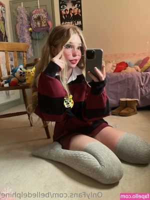 Belle Delphine [ belle-delphine-11 ] - Mmmh   livello sbloccato