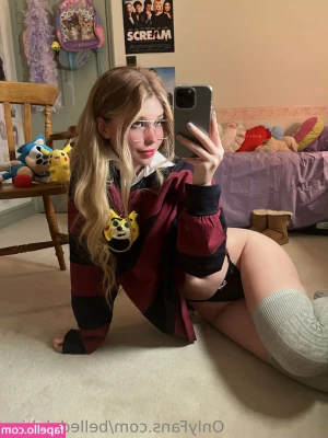 Belle Delphine [ belle-delphine-11 ] - About to hop in the shower… so wet