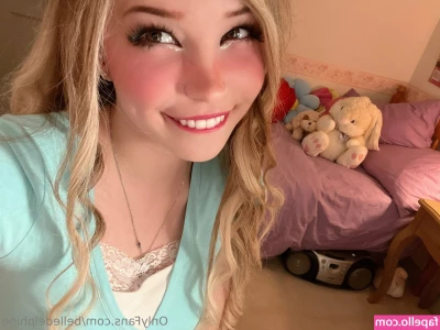 Belle Delphine [ belle-delphine-11 ] - Mi primera ves de pasivo con mi amigo   me cogio muy rico que pedia
