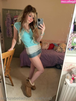Belle Delphine [ belle-delphine-11 ] - Disfrutando una buena corrida