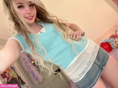 Belle Delphine [ belle-delphine-11 ] - Ready to suck some cock 😉 part 1