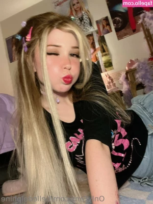 Belle Delphine [ belle-delphine-11 ] - Merry Christmas my littles