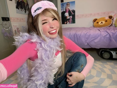 Belle Delphine [ belle-delphine-11 ] - me encanta como me coge mi amorcito  me hace tan rico ufff  Feliz