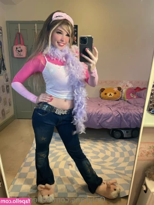 Belle Delphine [ belle-delphine-11 ] - Doggystyle