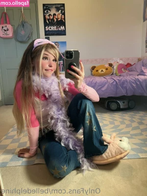 Belle Delphine [ belle-delphine-11 ] - Blue is my favourite colour
