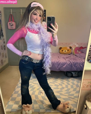 Belle Delphine [ belle-delphine-11 ] - is it bad that i constantly wanna be fucked