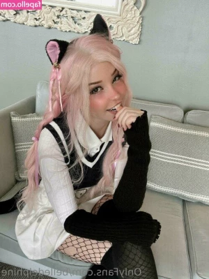 Belle Delphine [ belle-delphine-11 ] - You find this Giant Lioness in the wild  What do you do