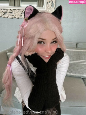 Belle Delphine [ belle-delphine-11 ] - Pics from after the first round of hair dye. I’ll have new vids and