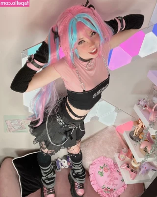 Belle Delphine [ belle-delphine-11 ] - tuesday moment part 1