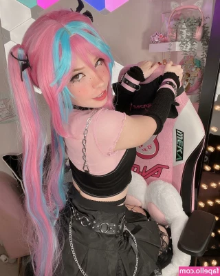 Belle Delphine [ belle-delphine-11 ] - Ohh my daaarlings   We re facing some massive problems with uploading
