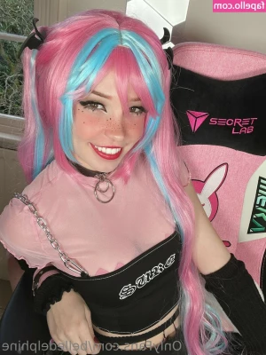 Belle Delphine [ belle-delphine-11 ] - My ass will take you to another galaxy