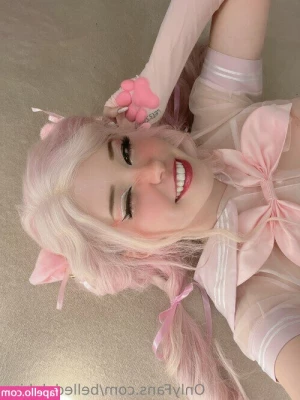 Belle Delphine [ belle-delphine-11 ] - Does anyone know is this taboo clip is on here ?