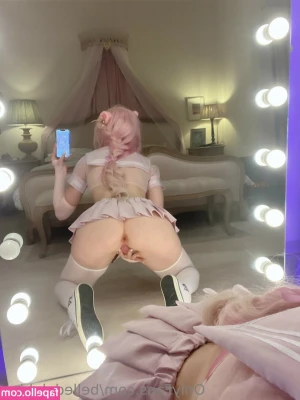 Belle Delphine [ belle-delphine-11 ] - A behind the scenes hyperlapse of a mini set coming soon
