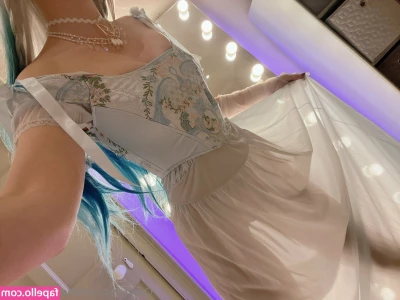 Belle Delphine [ belle-delphine-11 ] - happy fourth! big bundle in your DMs today 🧨😘
