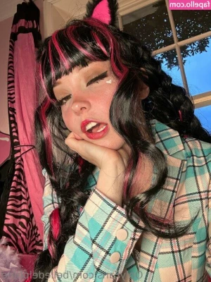 Belle Delphine [ belle-delphine-11 ] - I would tell you to kiss it but I think you would fall in love   bbw 