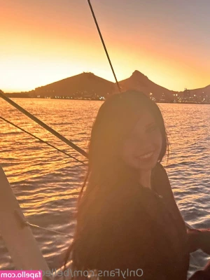 Belle Delphine [ belle-delphine-11 ] - Lil booty