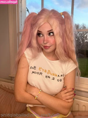 Belle Delphine [ belle-delphine-11 ] - Titty Tuesday