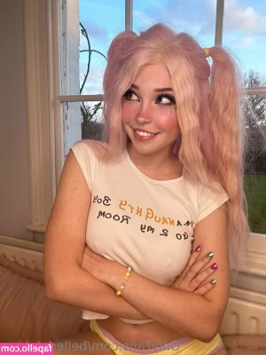 Belle Delphine [ belle-delphine-11 ] - Can I sit on your lap? 💋💋