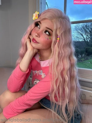 Belle Delphine [ belle-delphine-11 ] - Meeet my cutie pie @chloe.wang 💖 🎀✨ She's the new 18-year-old