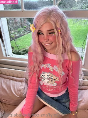 Belle Delphine [ belle-delphine-11 ] - Play with me tonight😈