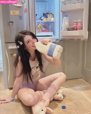 Belle Delphine [ belle-delphine-11 ] - S U S C R I P T I O N   F R E E   saku_okey  saku_okey   Sexting 